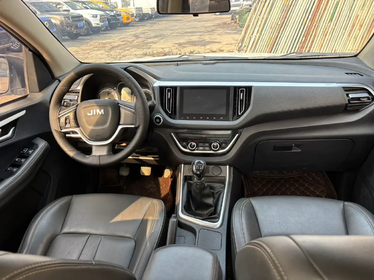 2019 Isuzu RE-MAX Jim 2.5T 129HP L4 6MT,autocango,china used car exporter,china ev exporter,chinese used car exporter,chinese used ev exporter