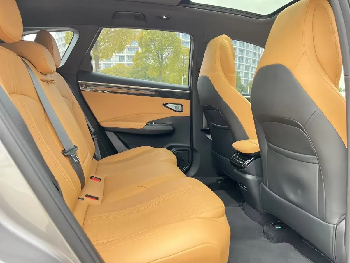 2023 Geely Galaxy L7 1.5T 163HP L4 3DHT PHEV 18.7KWH,autocango,china used car exporter,china ev exporter,chinese used car exporter,chinese used ev exporter