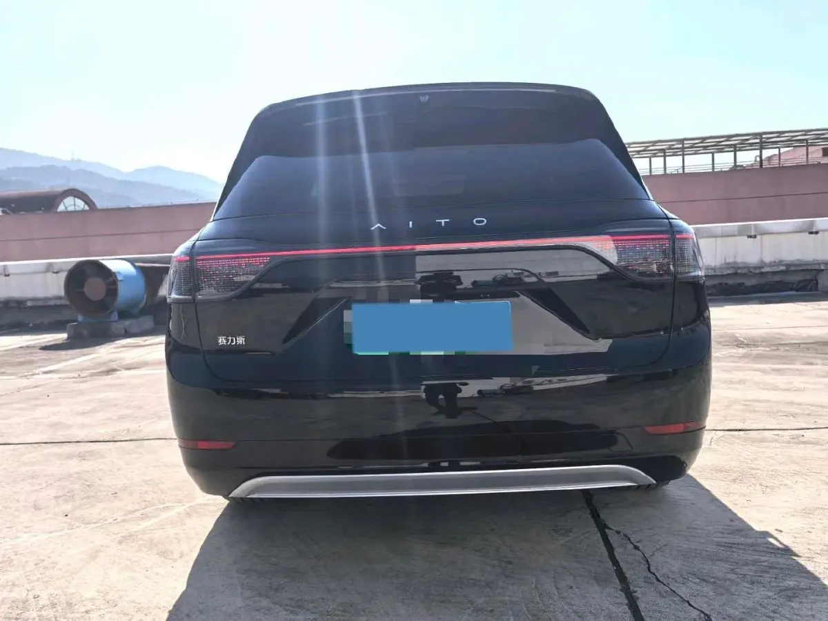 2024 AITO AITO M9 1.5T 152HP L4 REEV 42KWH,autocango,china used car exporter,china ev exporter,chinese used car exporter,chinese used ev exporter