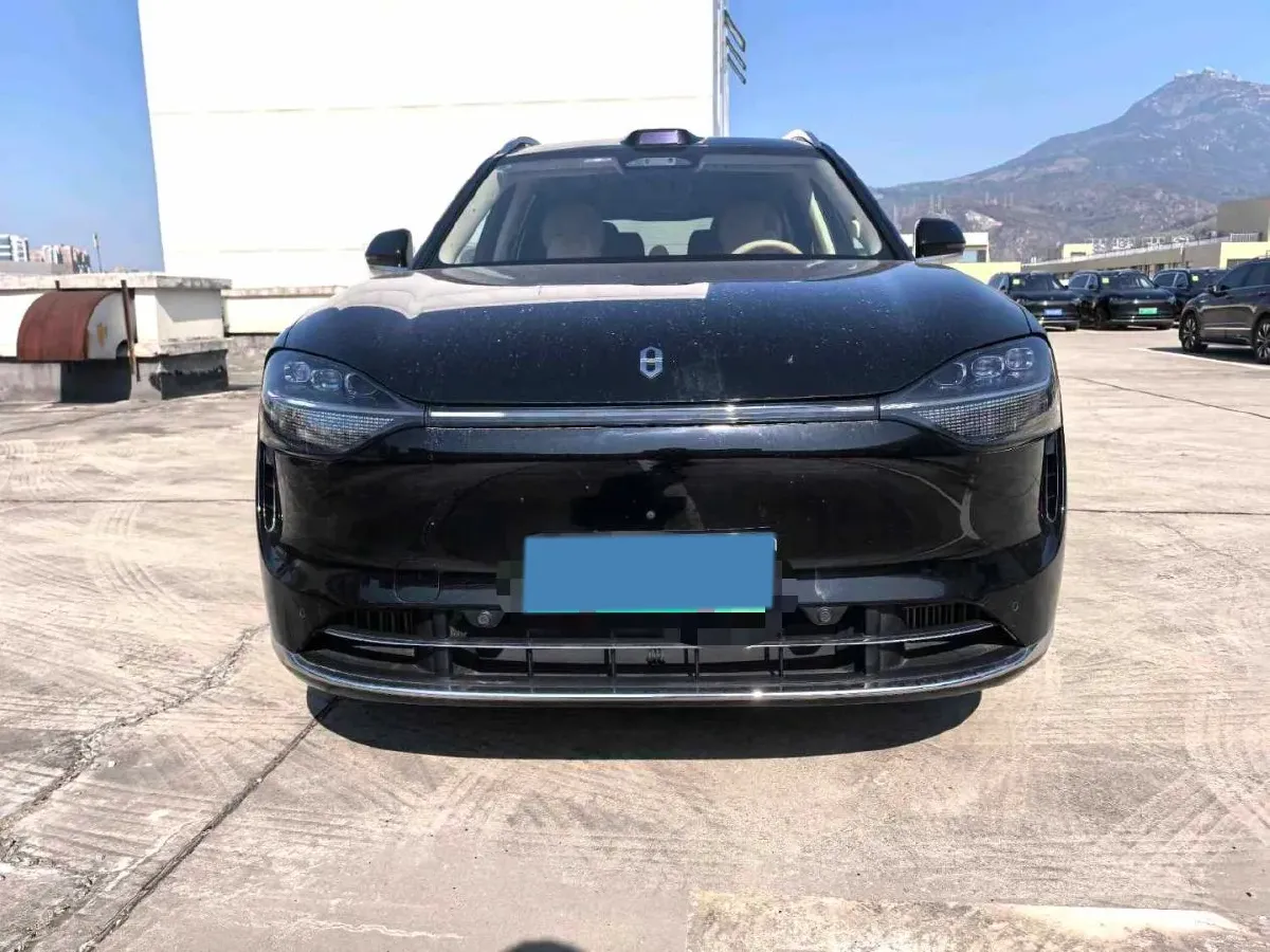 2024 AITO AITO M9 1.5T 152HP L4 REEV 42KWH,autocango,china used car exporter,china ev exporter,chinese used car exporter,chinese used ev exporter