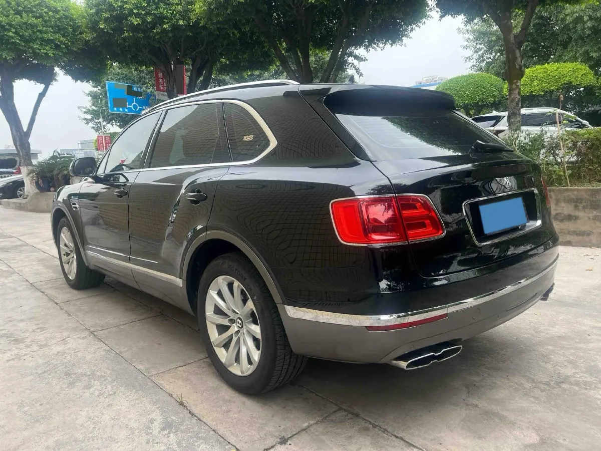 2017 Bentley Bentayga 6.0T 608HP W12 8AT,autocango,china used car exporter,china ev exporter,chinese used car exporter,chinese used ev exporter