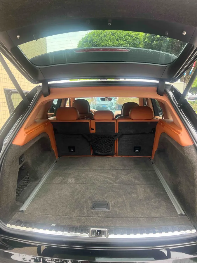 2017 Bentley Bentayga 6.0T 608HP W12 8AT,autocango,china used car exporter,china ev exporter,chinese used car exporter,chinese used ev exporter