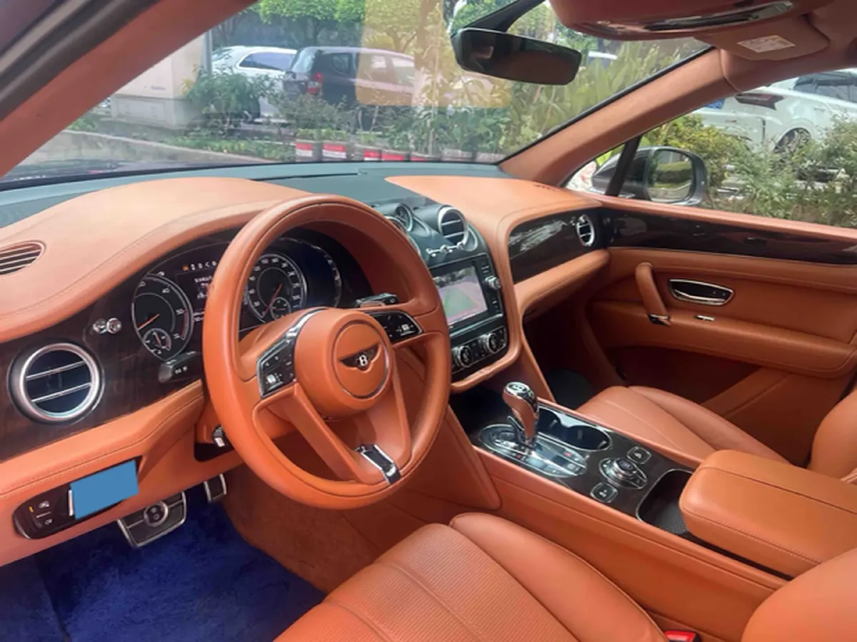 2017 Bentley Bentayga 6.0T 608HP W12 8AT,autocango,china used car exporter,china ev exporter,chinese used car exporter,chinese used ev exporter