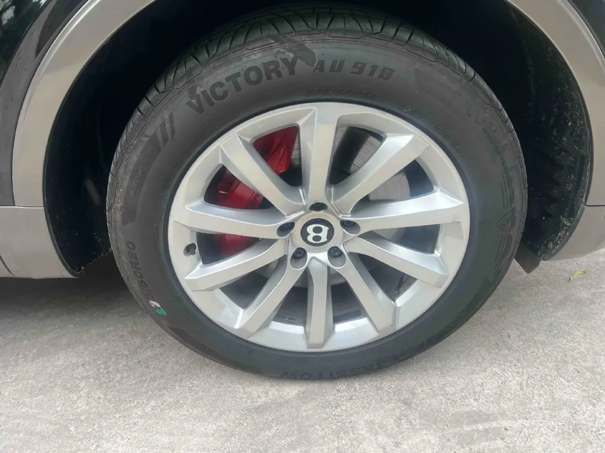 2017 Bentley Bentayga 6.0T 608HP W12 8AT,autocango,china used car exporter,china ev exporter,chinese used car exporter,chinese used ev exporter