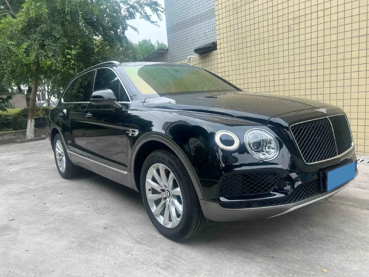 2017 Bentley Bentayga 6.0T 608HP W12 8AT,autocango,china used car exporter,china ev exporter,chinese used car exporter,chinese used ev exporter