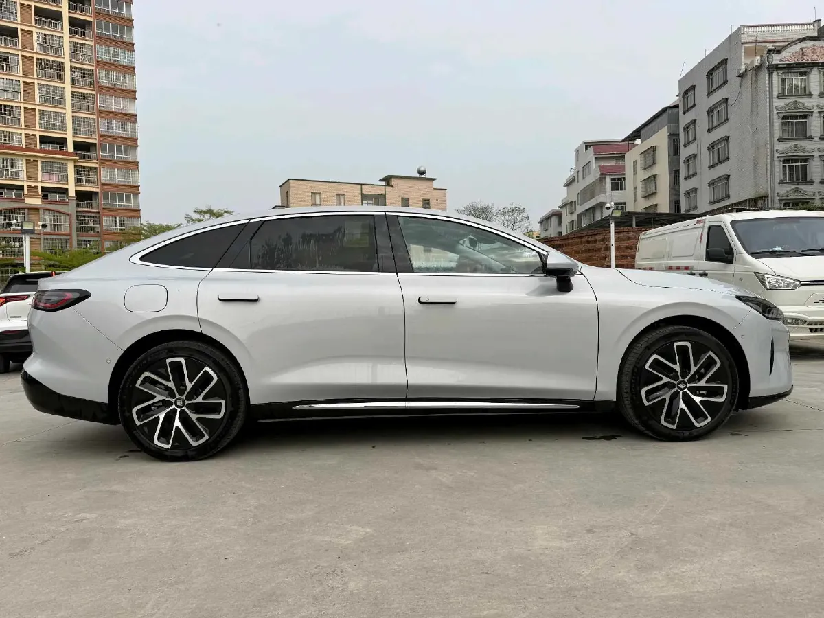 2025 BaoJun XiangJing 1.5T 143HP L4 1DHT PHEV,autocango,china used car exporter,china ev exporter,chinese used car exporter,chinese used ev exporter