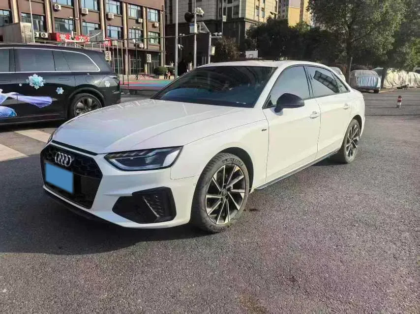 2022 Audi A4L 2.0T 190HP L4 7DCT,autocango,china used car exporter,china ev exporter,chinese used car exporter,chinese used ev exporter