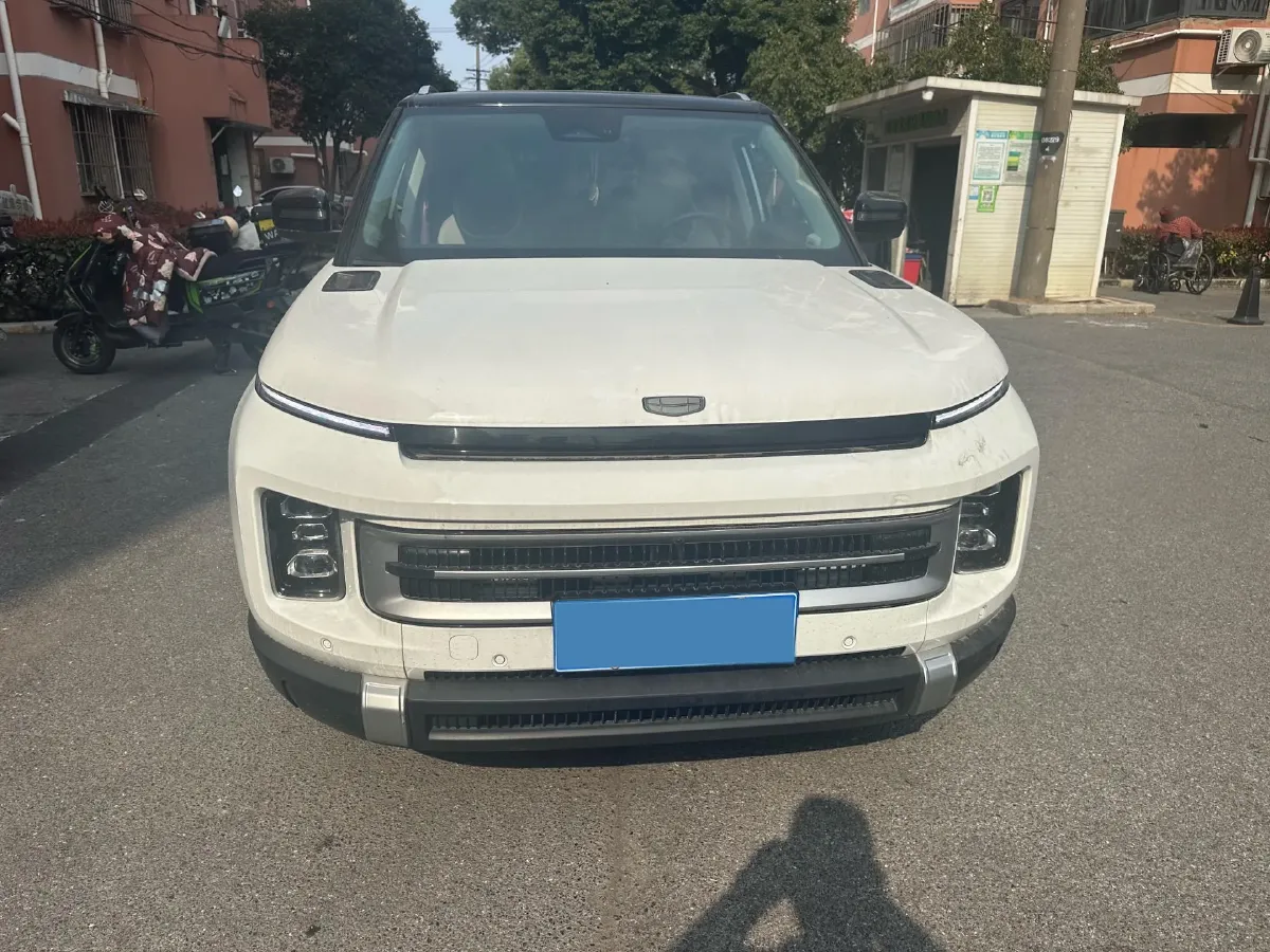 2023 Geely ICON 1.5T 181HP L4 7DCT,autocango,china used car exporter,china ev exporter,chinese used car exporter,chinese used ev exporter