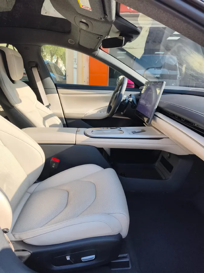 2024 MI SU7 BEV 73.6KWH,autocango,china used car exporter,china ev exporter,chinese used car exporter,chinese used ev exporter