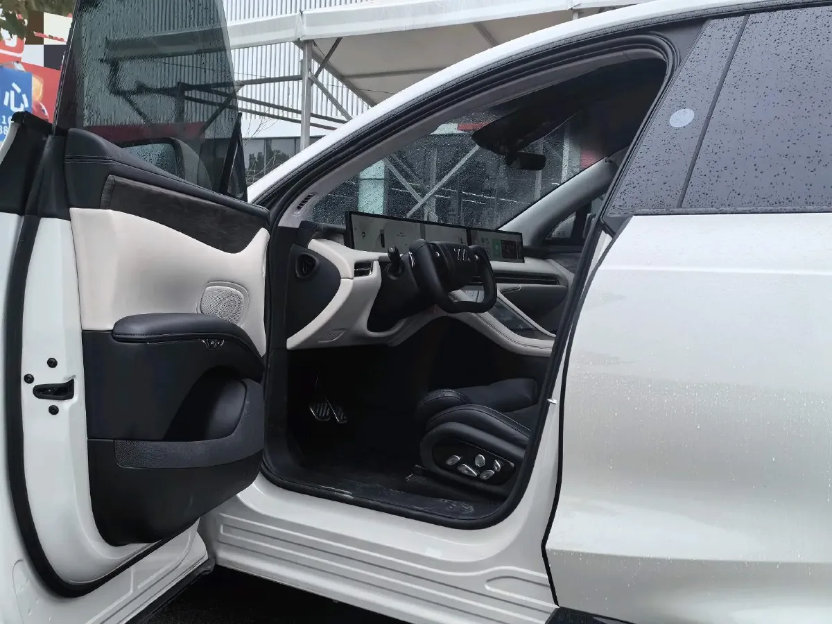 2024 IM LS7 BEV 90KWH,autocango,china used car exporter,china ev exporter,chinese used car exporter,chinese used ev exporter