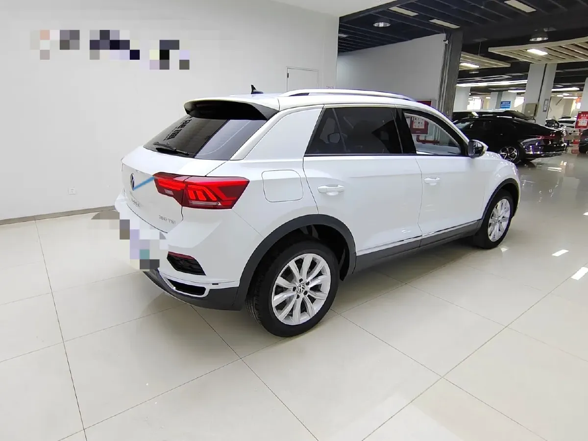 2022 Volkswagen T-Roc 1.4T 150HP L4 7DCT,autocango,china used car exporter,china ev exporter,chinese used car exporter,chinese used ev exporter