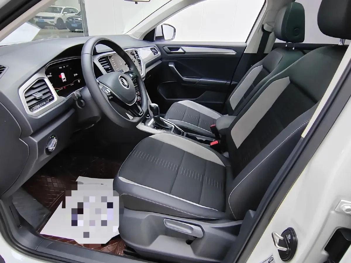 2022 Volkswagen T-Roc 1.4T 150HP L4 7DCT,autocango,china used car exporter,china ev exporter,chinese used car exporter,chinese used ev exporter
