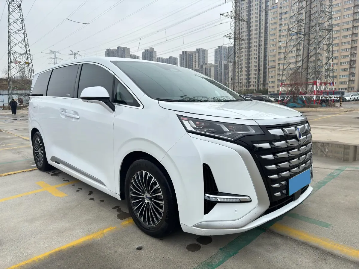 2022 Mercedes-Benz GLC Class 2.0T 197HP L4 9AT,autocango,china used car exporter,china ev exporter,chinese used car exporter,chinese used ev exporter