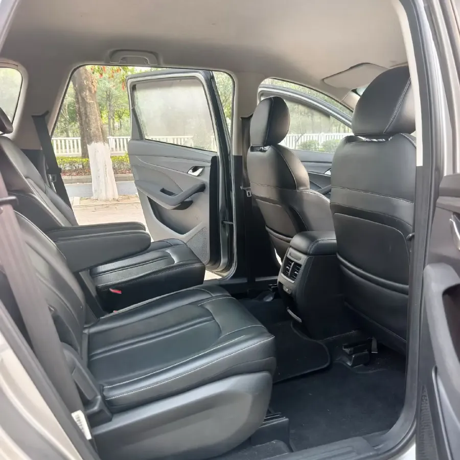 2018 BaoJun 360 1.5L 112HP L4 6MT,autocango,china used car exporter,china ev exporter,chinese used car exporter,chinese used ev exporter