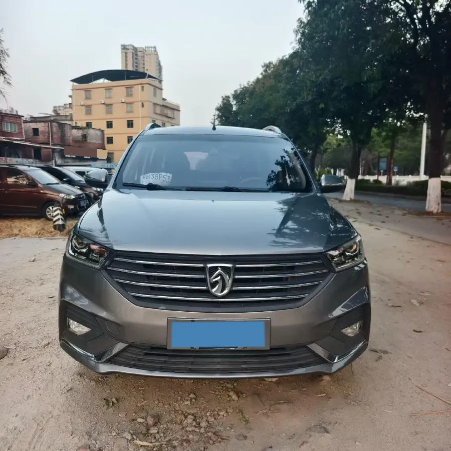 2018 BaoJun 360 1.5L 112HP L4 6MT,autocango,china used car exporter,china ev exporter,chinese used car exporter,chinese used ev exporter