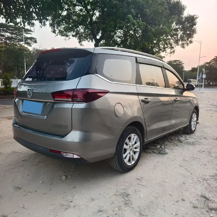 2018 BaoJun 360 1.5L 112HP L4 6MT,autocango,china used car exporter,china ev exporter,chinese used car exporter,chinese used ev exporter