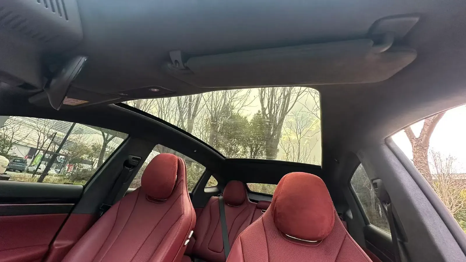 2025 Luxeed R7 REEV 156HP REEV 37KWH,autocango,china used car exporter,china ev exporter,chinese used car exporter,chinese used ev exporter