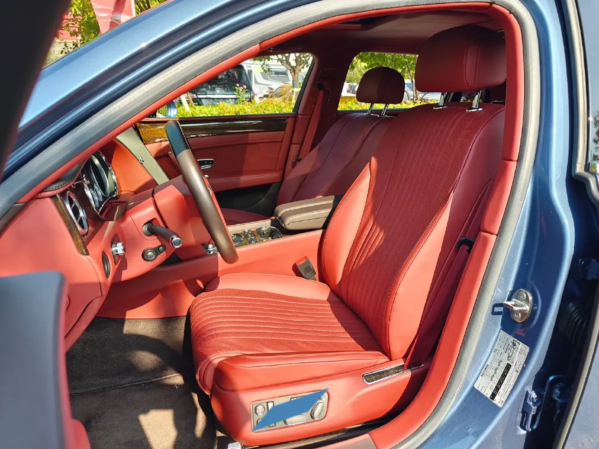 2017 Bentley Flying Spur 4.0T 528HP V8 8AT,autocango,china used car exporter,china ev exporter,chinese used car exporter,chinese used ev exporter