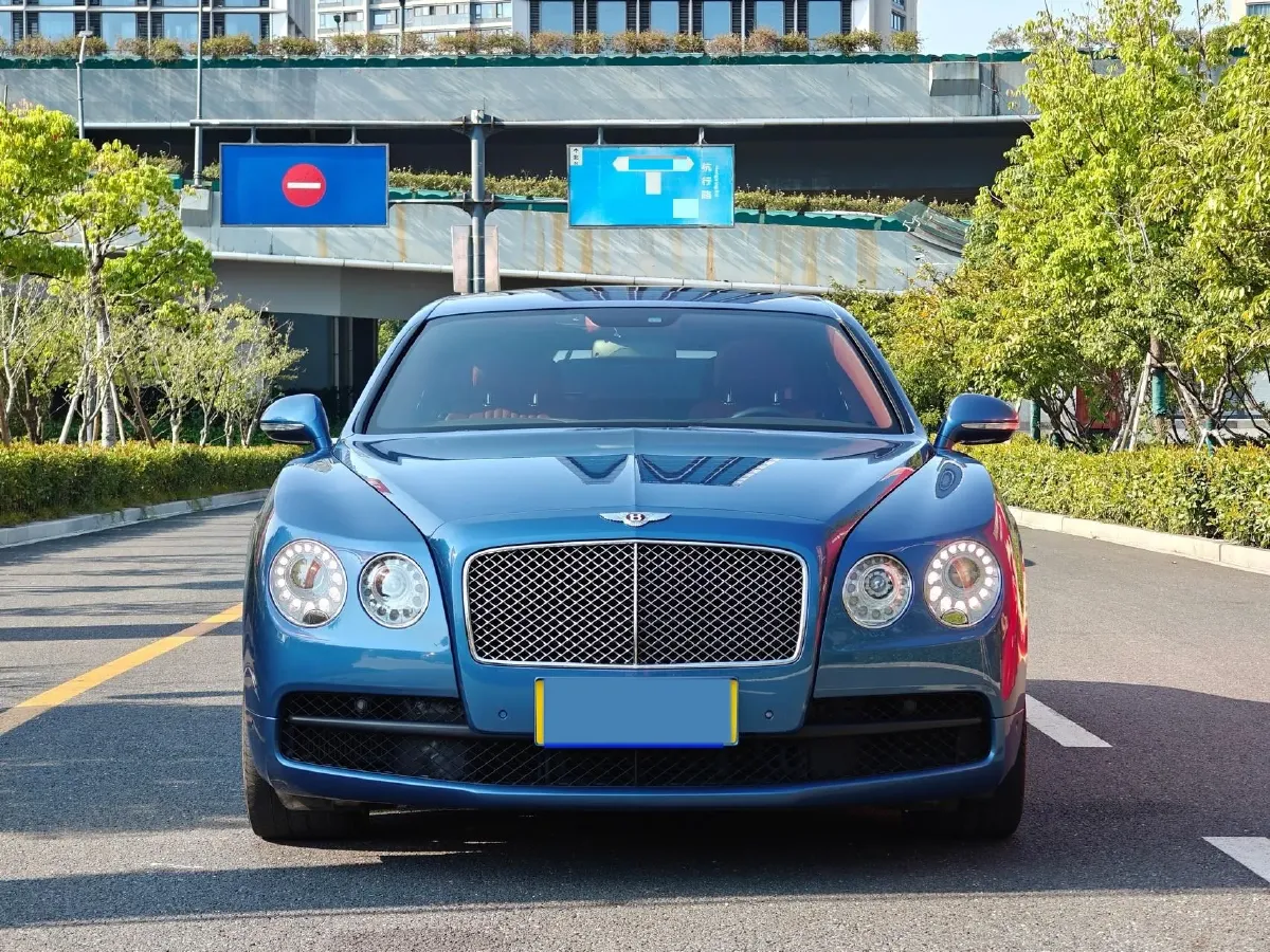 2017 Bentley Flying Spur 4.0T 528HP V8 8AT,autocango,china used car exporter,china ev exporter,chinese used car exporter,chinese used ev exporter