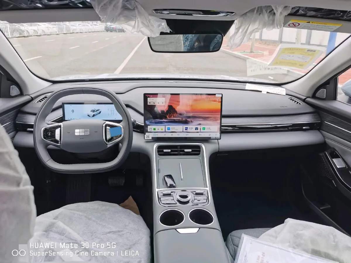 2025 Geely Galaxy L6 1.5L 112HP L4 1DHT PHEV 19.09KWH,autocango,china used car exporter,china ev exporter,chinese used car exporter,chinese used ev exporter