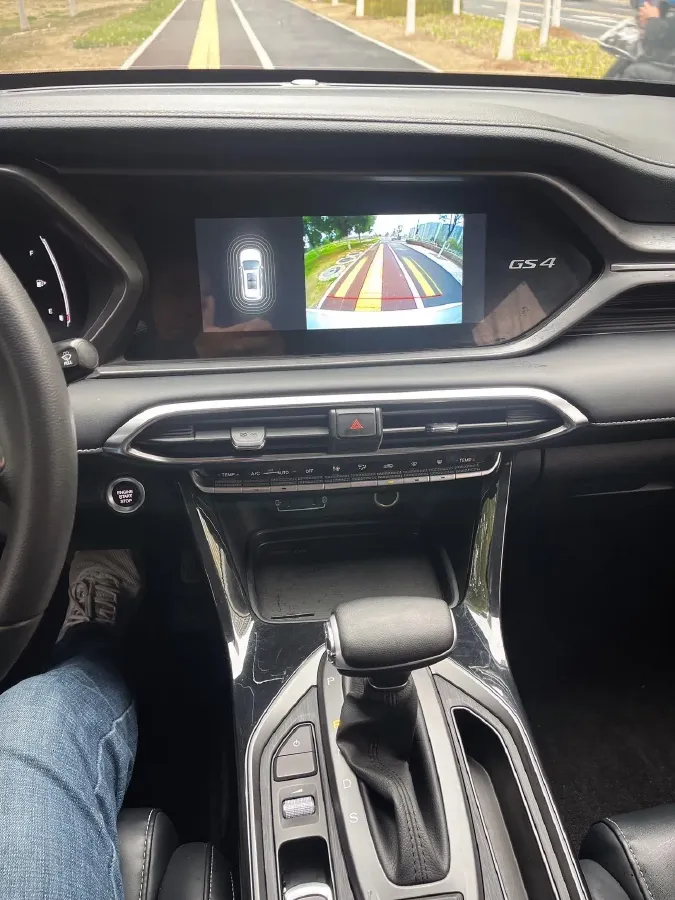 2022 GAC Trumpchi GS4 1.5T 169HP L4 6AT,autocango,china used car exporter,china ev exporter,chinese used car exporter,chinese used ev exporter