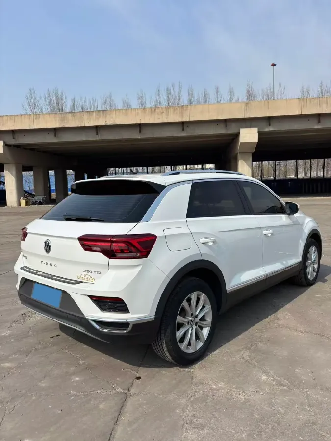 2019 Volkswagen T-Roc 1.4T 131HP L4 7DCT,autocango,china used car exporter,china ev exporter,chinese used car exporter,chinese used ev exporter