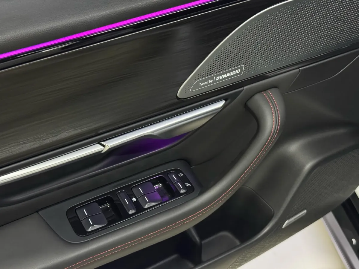 2020 Volkswagen Tayron 2.0T 220HP L4 7DCT,autocango,china used car exporter,china ev exporter,chinese used car exporter,chinese used ev exporter