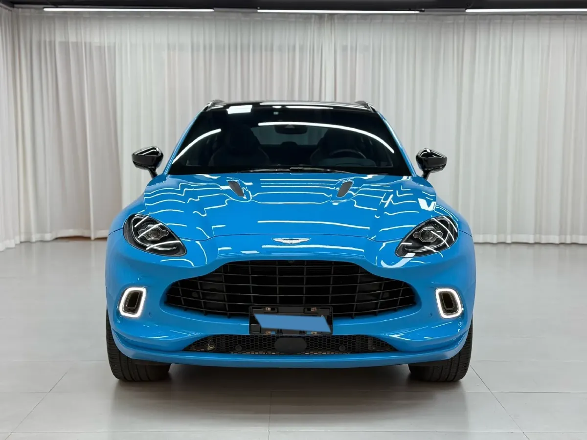 2022 Aston Martin DBX 3.0T 435HP L6 9AT,autocango,china used car exporter,china ev exporter,chinese used car exporter,chinese used ev exporter