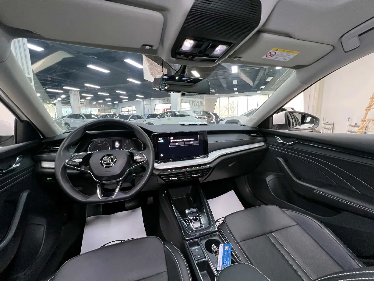 2021 Skoda Octavia 1.4T 150HP L4 7DCT,autocango,china used car exporter,china ev exporter,chinese used car exporter,chinese used ev exporter