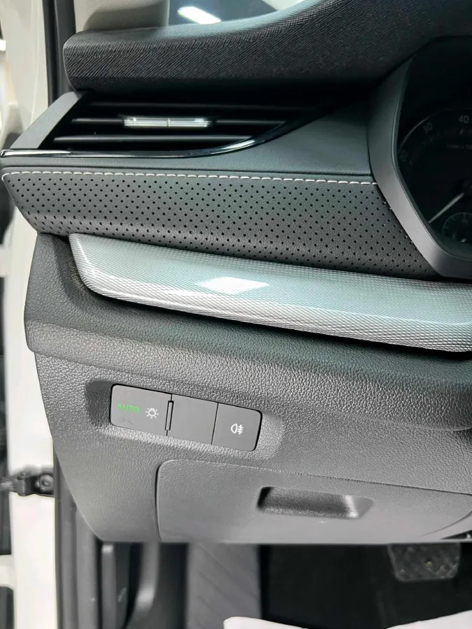 2021 Skoda Octavia 1.4T 150HP L4 7DCT,autocango,china used car exporter,china ev exporter,chinese used car exporter,chinese used ev exporter