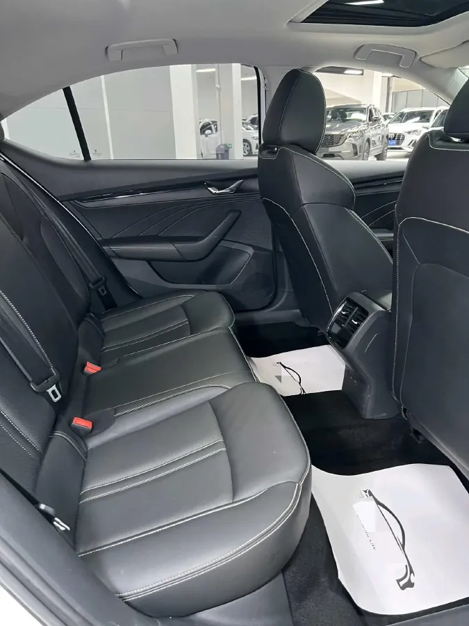 2021 Skoda Octavia 1.4T 150HP L4 7DCT,autocango,china used car exporter,china ev exporter,chinese used car exporter,chinese used ev exporter