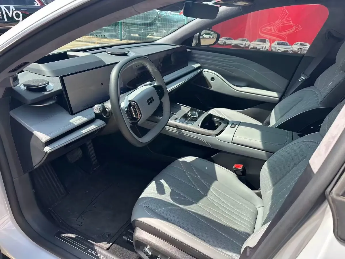 2025 MAXUS InterstellarX 2.5T 224HP L4 8AT,autocango,china used car exporter,china ev exporter,chinese used car exporter,chinese used ev exporter