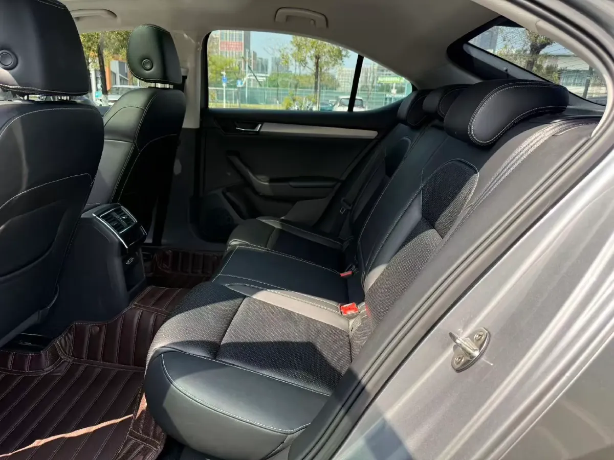 2018 Nissan Terra 2.5L 184HP L4 7AT,autocango,china used car exporter,china ev exporter,chinese used car exporter,chinese used ev exporter