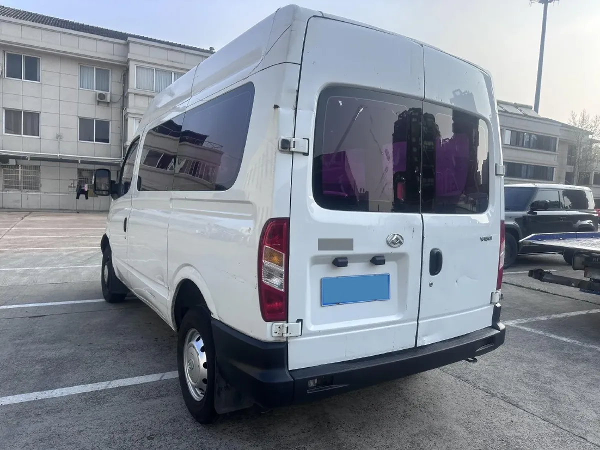 2020 MAXUS XinTu V80 2.5T 136HP L4 6MT,autocango,china used car exporter,china ev exporter,chinese used car exporter,chinese used ev exporter