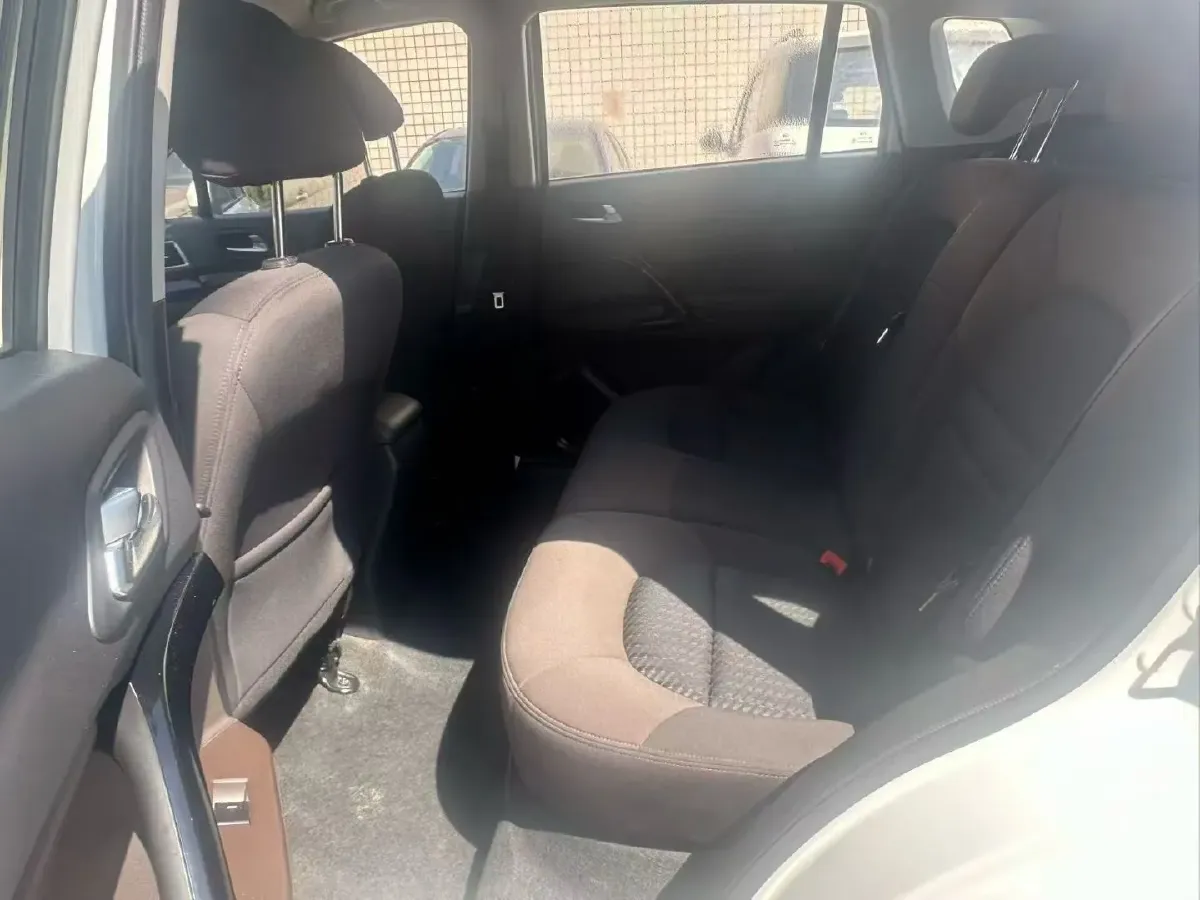 2017 GAC Trumpchi GS4 1.3T 137HP L4 7DCT,autocango,china used car exporter,china ev exporter,chinese used car exporter,chinese used ev exporter