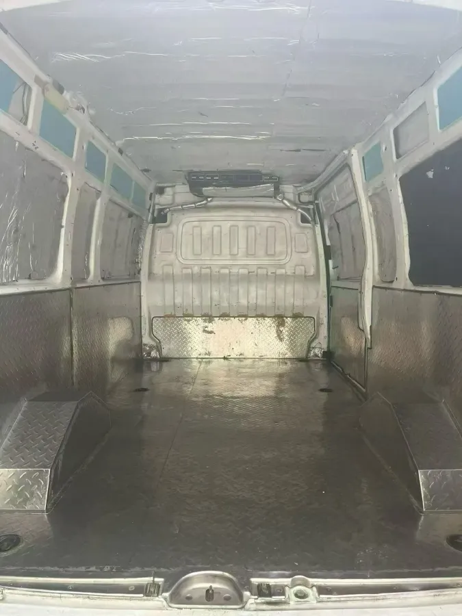 2021 MAXUS XinTu V80 2.0T 127HP L4 6MT,autocango,china used car exporter,china ev exporter,chinese used car exporter,chinese used ev exporter