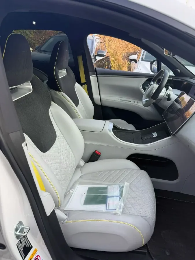 2023 Avatr 11 BEV 90KWH,autocango,china used car exporter,china ev exporter,chinese used car exporter,chinese used ev exporter