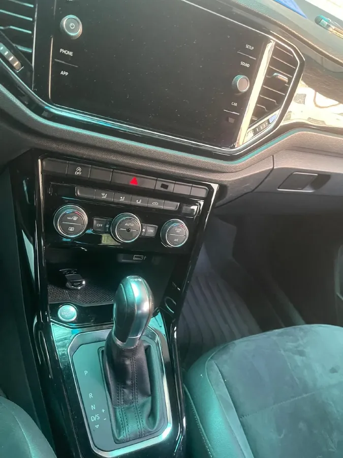 2019 Volkswagen T-Roc 1.4T 150HP L4 7DCT,autocango,china used car exporter,china ev exporter,chinese used car exporter,chinese used ev exporter