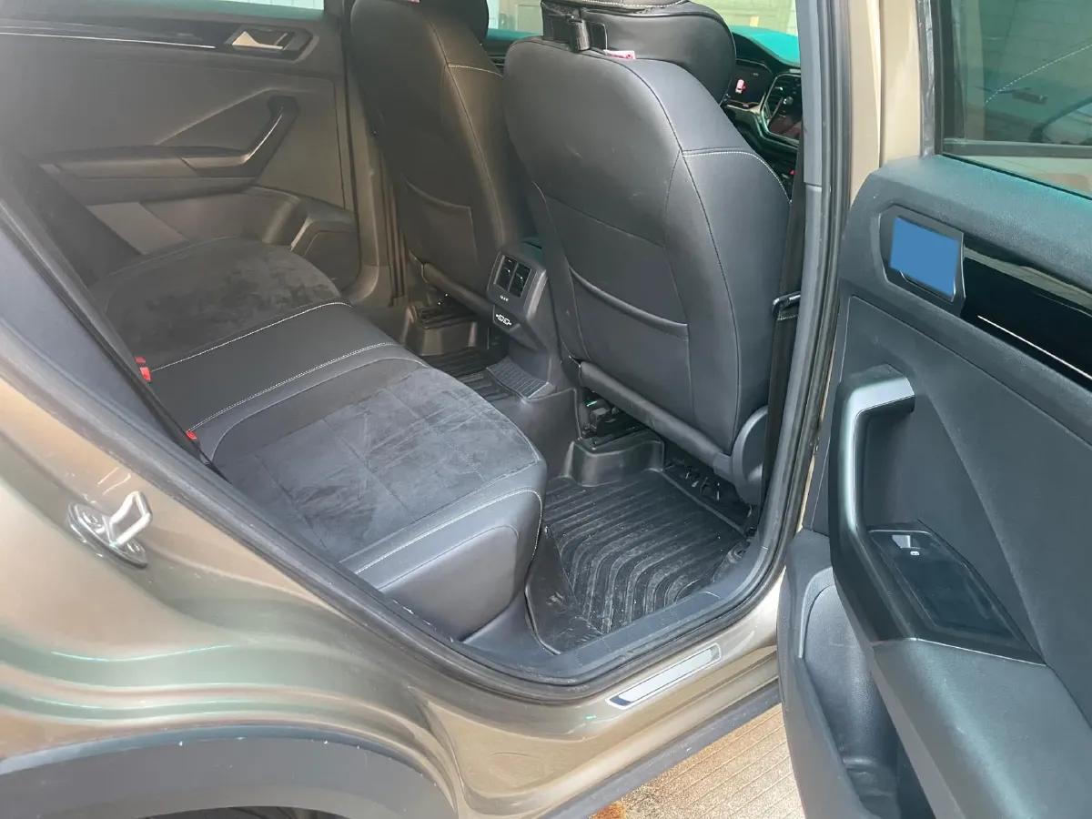 2019 Volkswagen T-Roc 1.4T 150HP L4 7DCT,autocango,china used car exporter,china ev exporter,chinese used car exporter,chinese used ev exporter