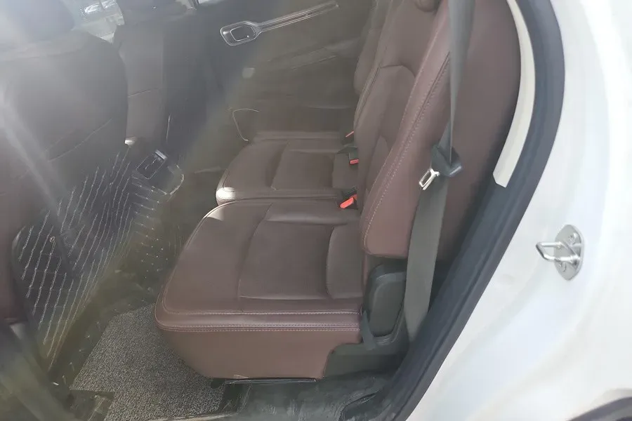 2022 Geely Okavango 1.8T 184HP L4 7DCT,autocango,china used car exporter,china ev exporter,chinese used car exporter,chinese used ev exporter