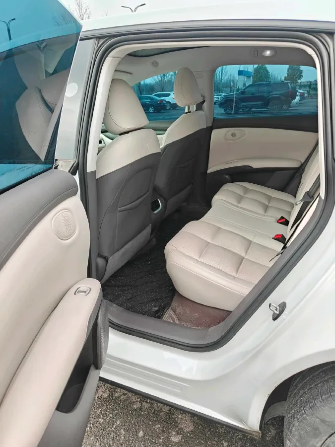 2023 IM LS6 BEV 71KWH,autocango,china used car exporter,china ev exporter,chinese used car exporter,chinese used ev exporter