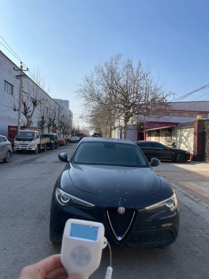 2017 Jaguar XE 2.0T 240HP L4 8AT,autocango,china used car exporter,china ev exporter,chinese used car exporter,chinese used ev exporter