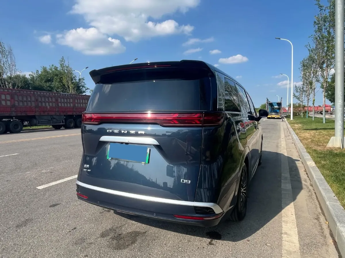 2022 Mercedes-Benz GLC Class 2.0T 197HP L4 9AT,autocango,china used car exporter,china ev exporter,chinese used car exporter,chinese used ev exporter