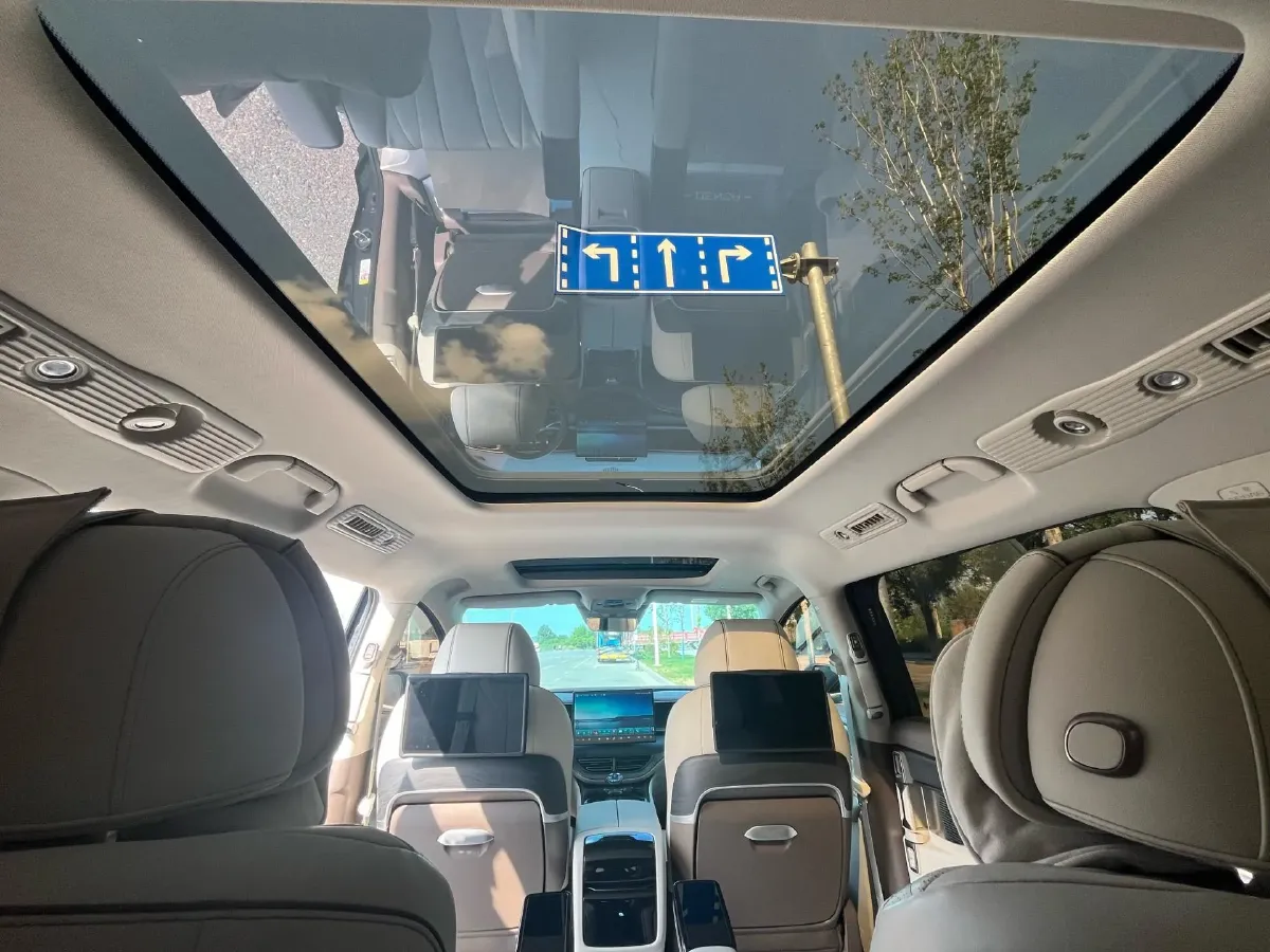 2022 Mercedes-Benz GLC Class 2.0T 197HP L4 9AT,autocango,china used car exporter,china ev exporter,chinese used car exporter,chinese used ev exporter