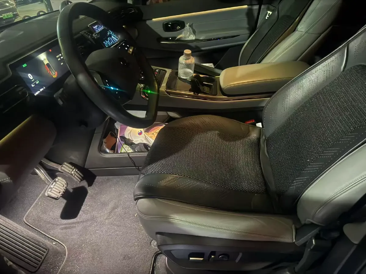 2020 NIO ES8 BEV 70KWH,autocango,china used car exporter,china ev exporter,chinese used car exporter,chinese used ev exporter