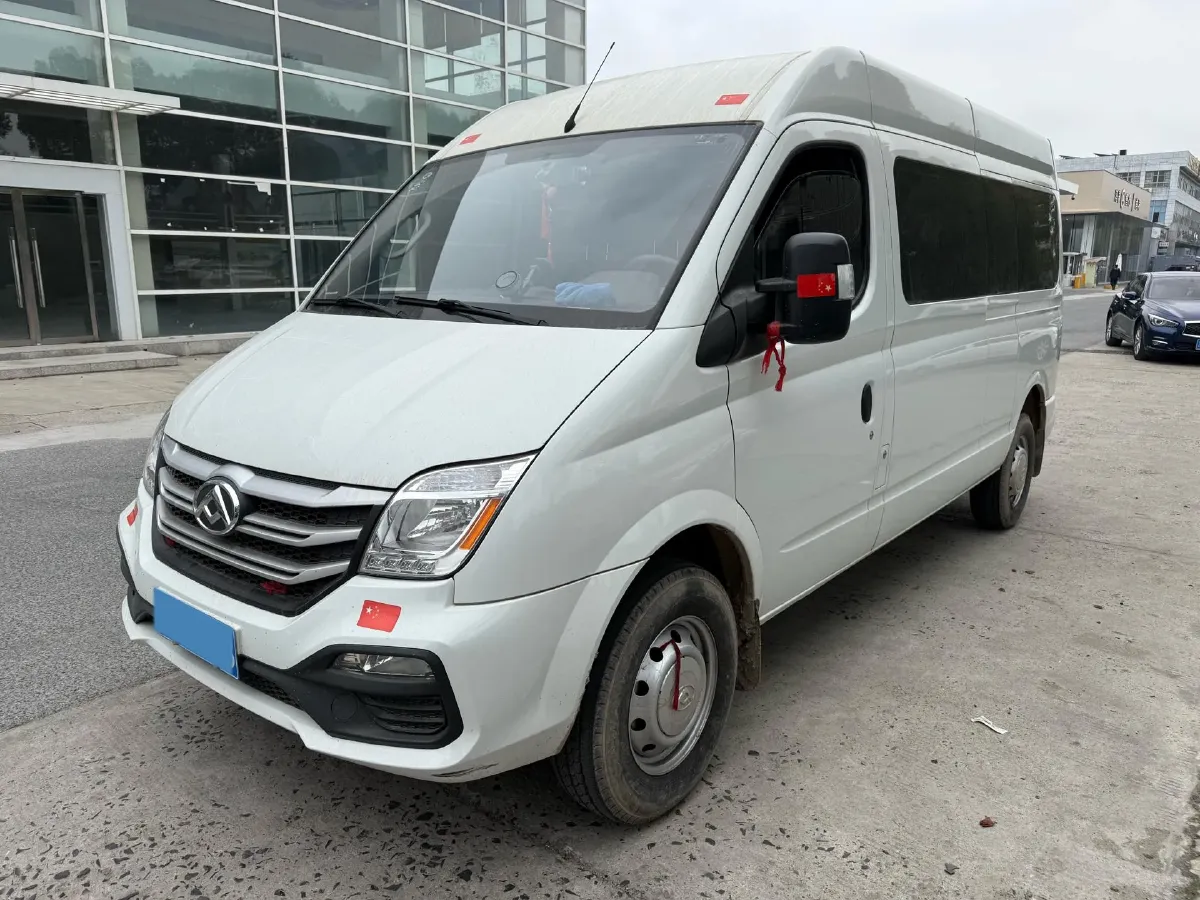 2021 MAXUS XinTu V80 2.0T 127HP L4 6MT,autocango,china used car exporter,china ev exporter,chinese used car exporter,chinese used ev exporter