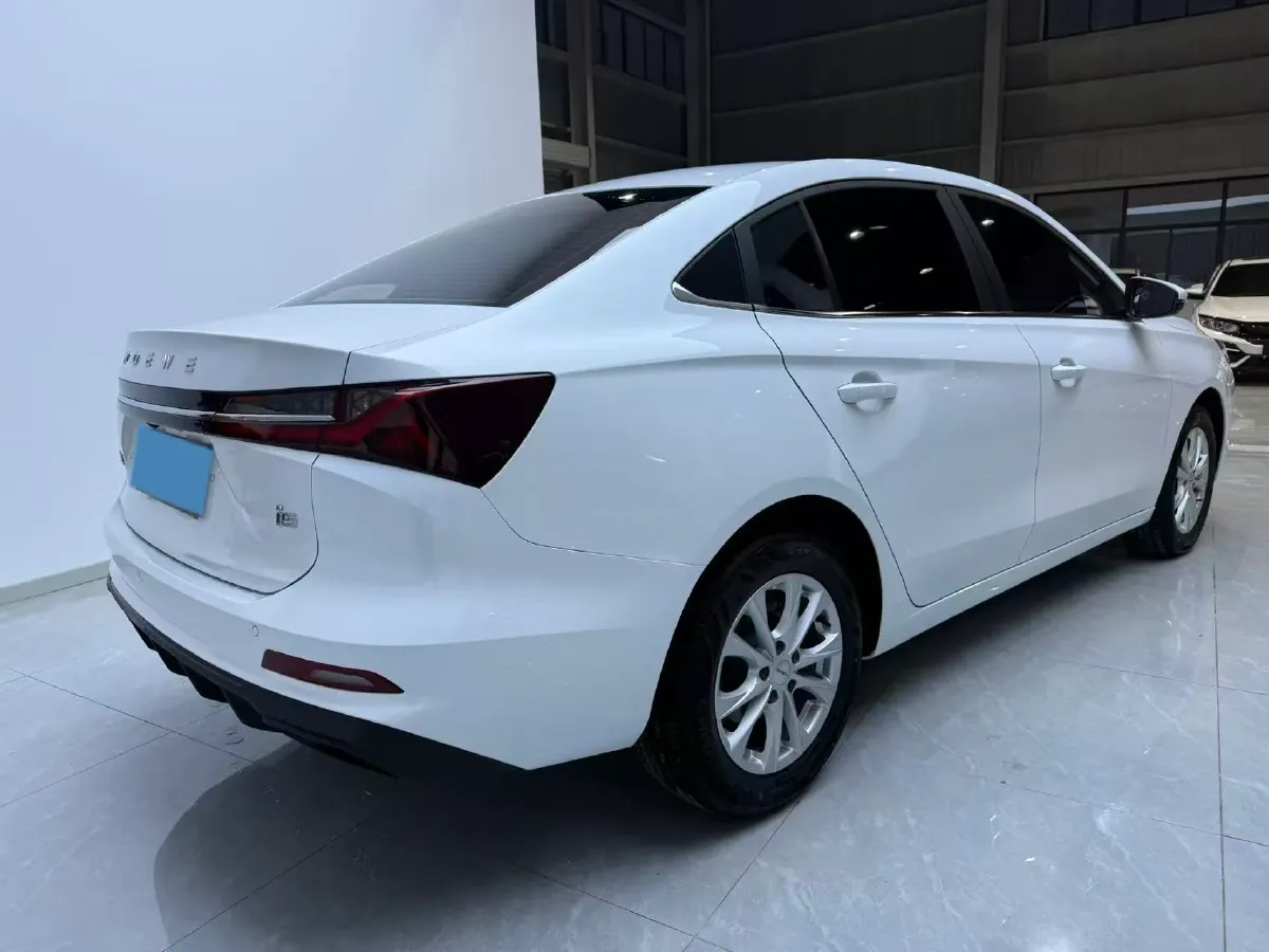 2026 Roewe i5 1.5L 129HP L4 CVT,autocango,china used car exporter,china ev exporter,chinese used car exporter,chinese used ev exporter