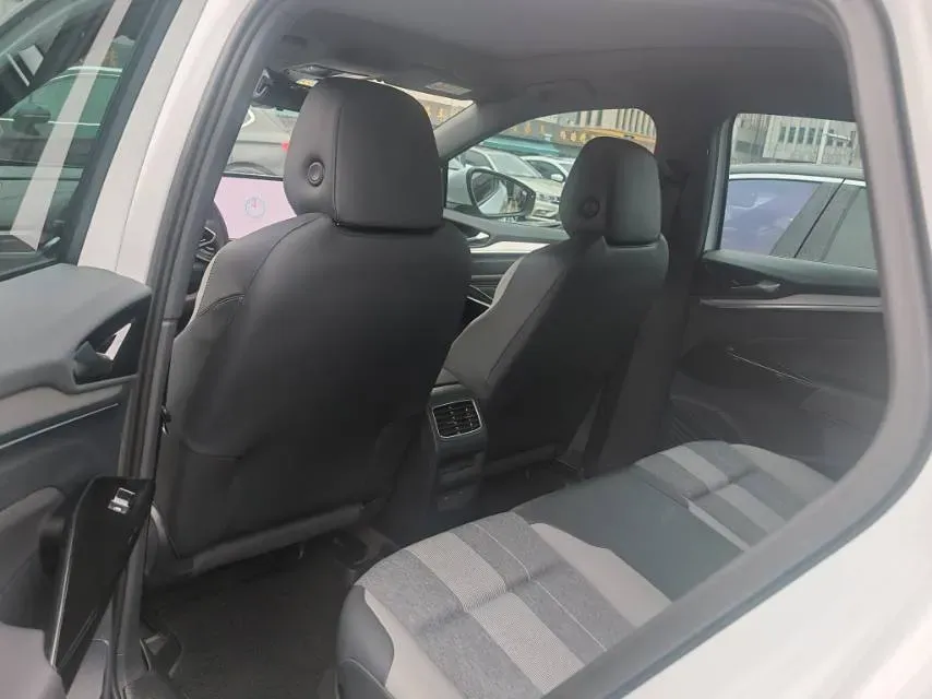 2025 Skoda Superb 2.0T 186HP L4 7DCT,autocango,china used car exporter,china ev exporter,chinese used car exporter,chinese used ev exporter