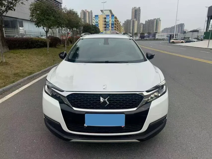 2017 DS 6 1.6T 167HP L4 6AT,autocango,china used car exporter,china ev exporter,chinese used car exporter,chinese used ev exporter