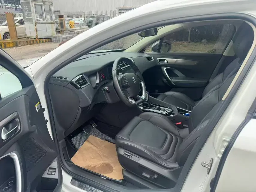 2017 DS 6 1.6T 167HP L4 6AT,autocango,china used car exporter,china ev exporter,chinese used car exporter,chinese used ev exporter